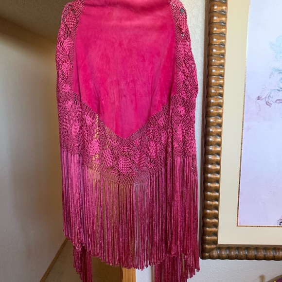 Claudia Rolandi suede and macramé shawl - Picture 3 of 3